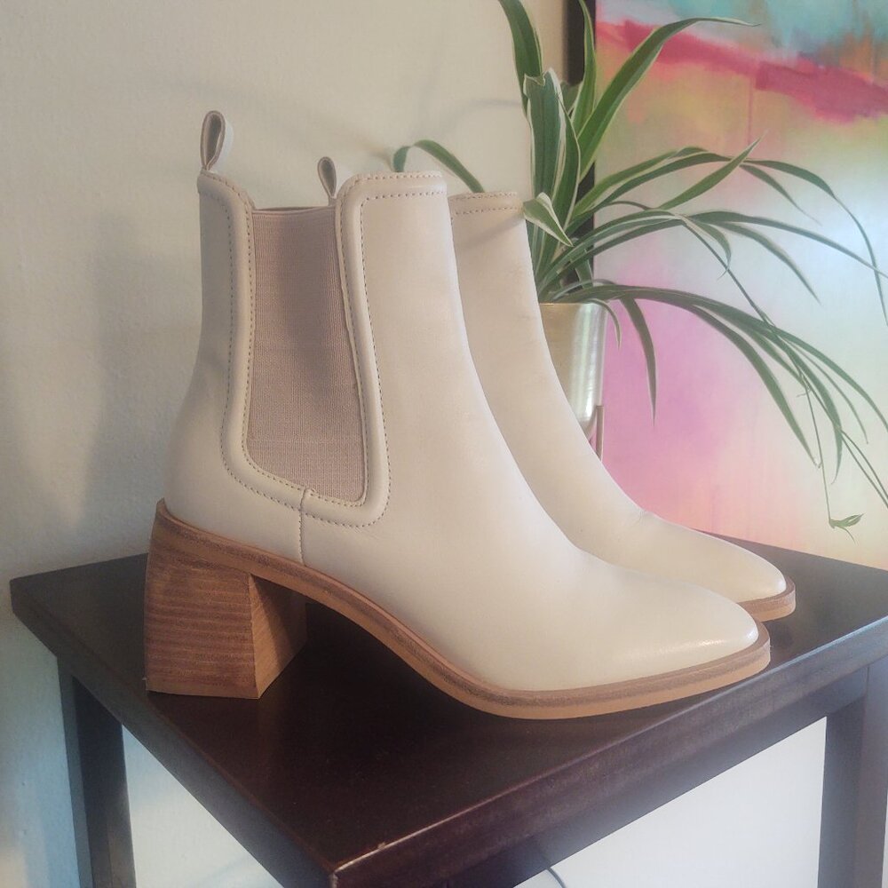 Dolce Vita Leather Ivory Bootie Size 8.5